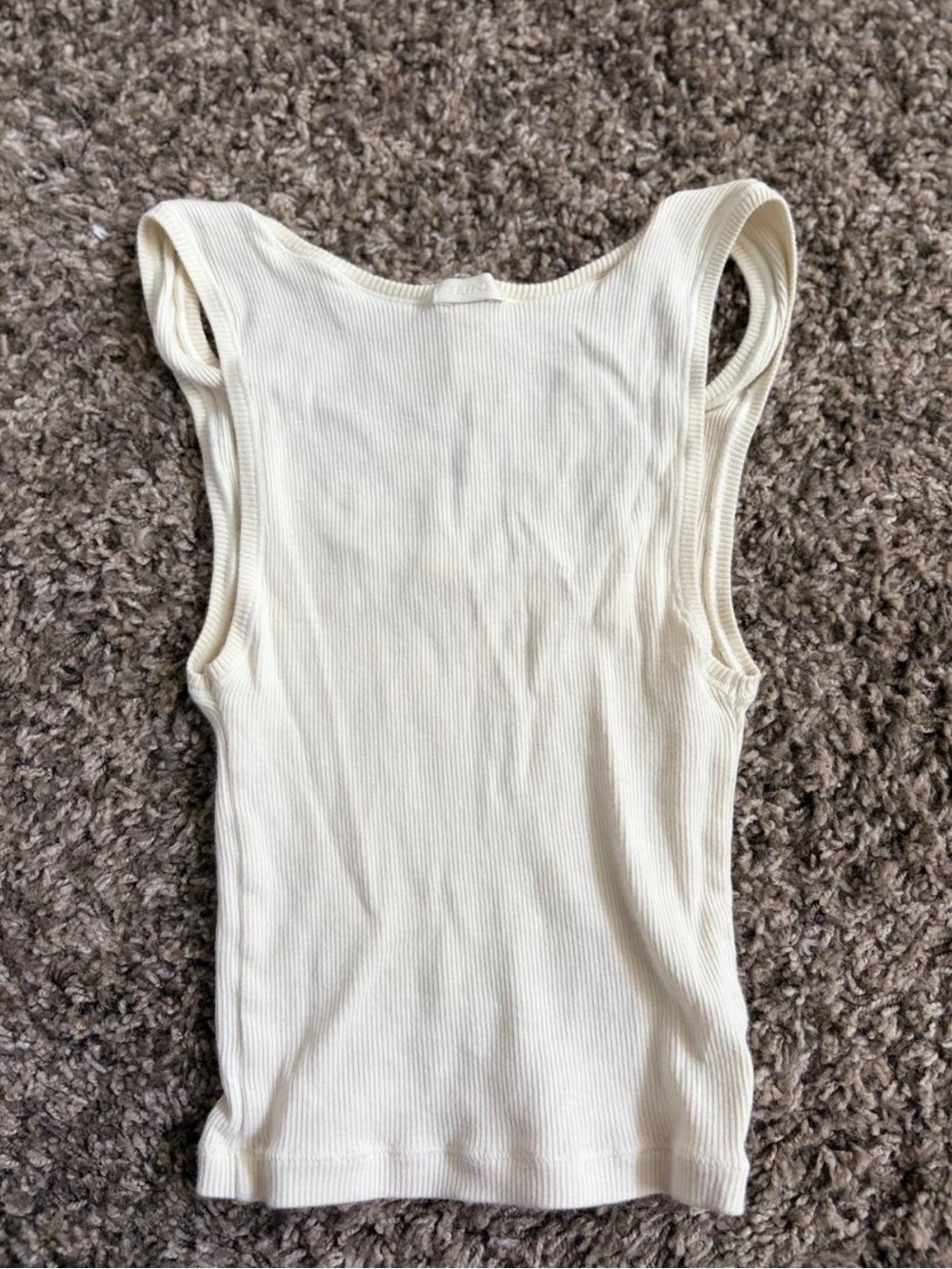 SKIMS Cream Ribbed Scoop Tank - Picture 3 of 3